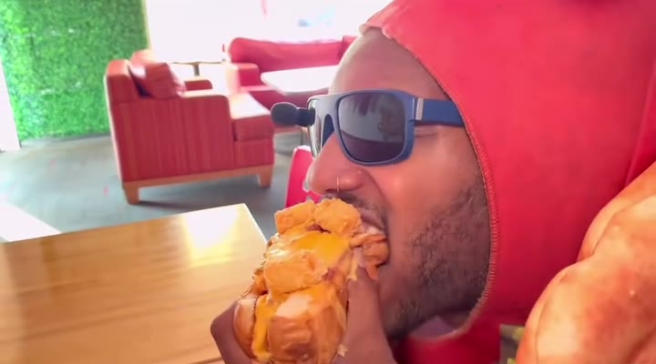 Hot Dog Man EJ: The Taste Test